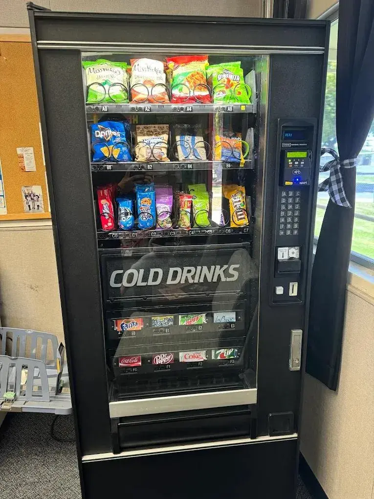 Healthy vending machine Chicago - Combo machine with organic snacks and drinks