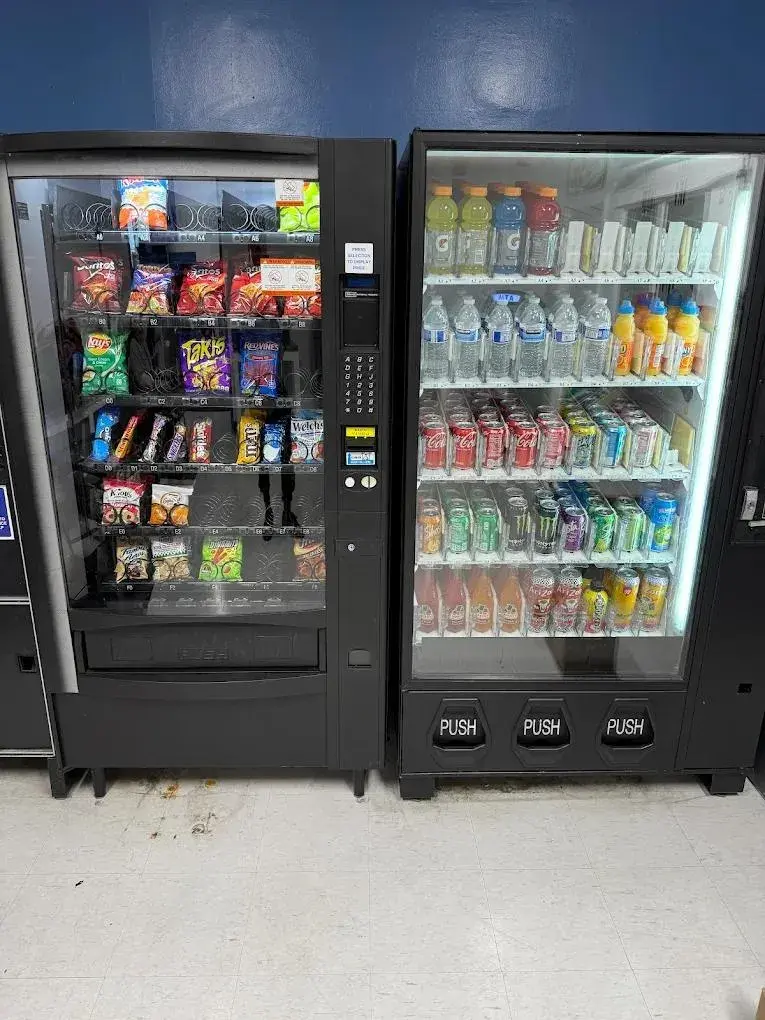 Snack machine Chicago - Chips, candy, and healthy snacks