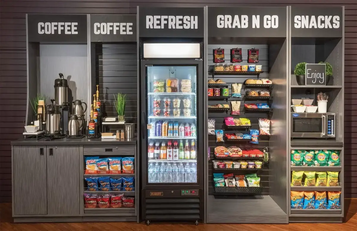 Micro-market Chicago - Self-service convenience store with snacks and beverages for offices