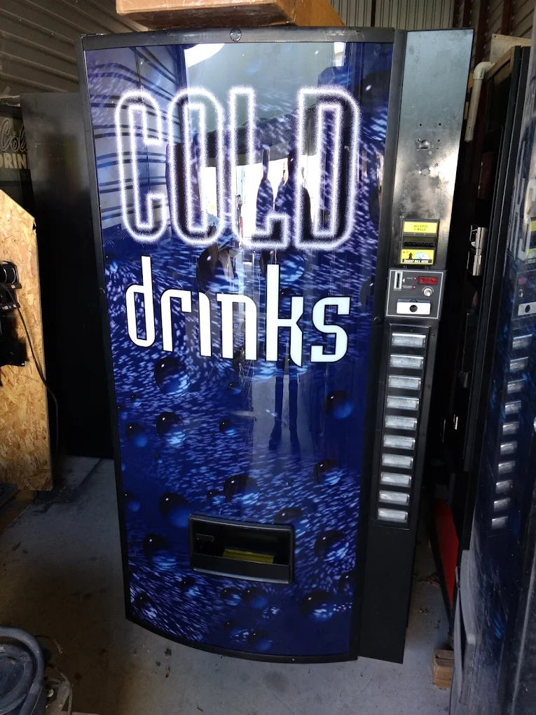 Free Beverage Vending Service Chicago & Suburbs | Cashless, Modern, 24/7 Restocking