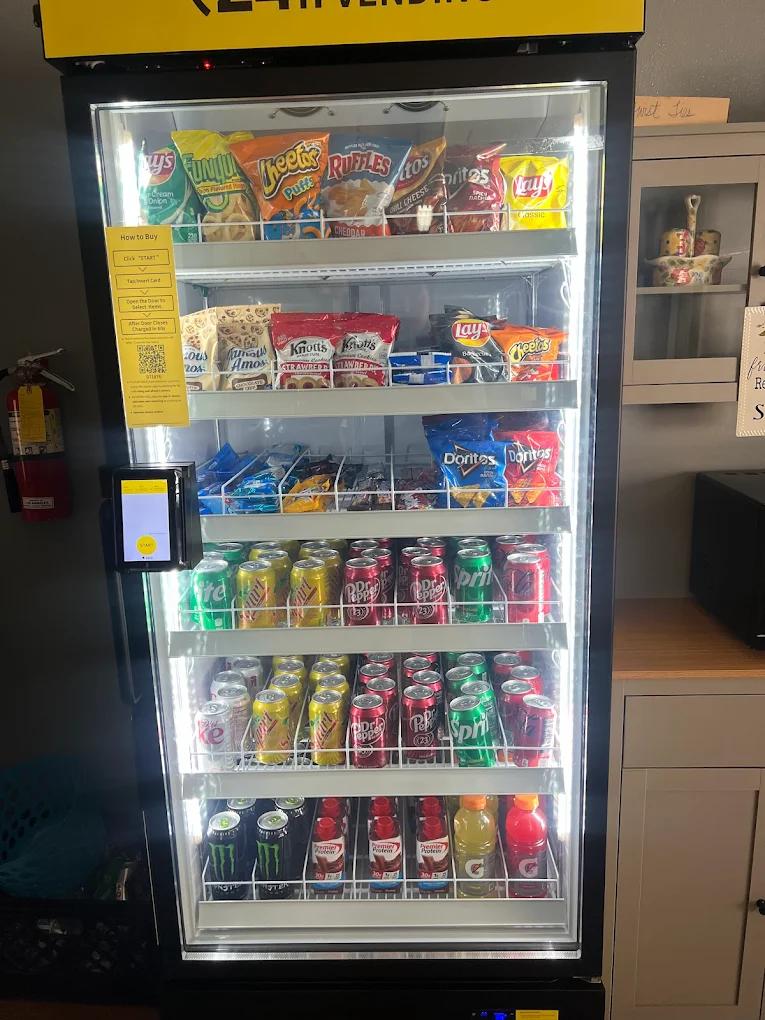 Free AI Vending Machine Service - Chicago Suburbs | Cashless & Smart Vending
