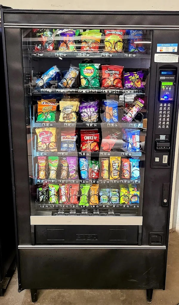 Free Snack Vending Machine Service - Chicago Metro Area | Cashless, Modern, Hassle-Free