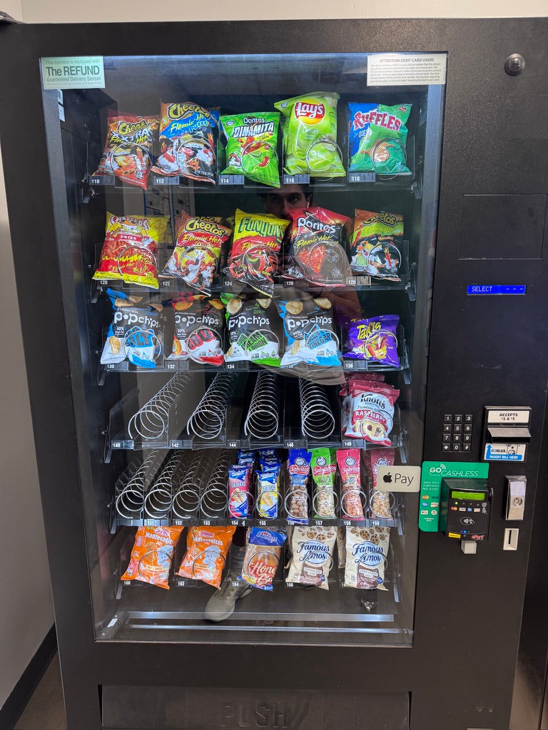 Free Snack Vending Machine Service - Chicago Metro Area | Cashless, Modern, Hassle-Free