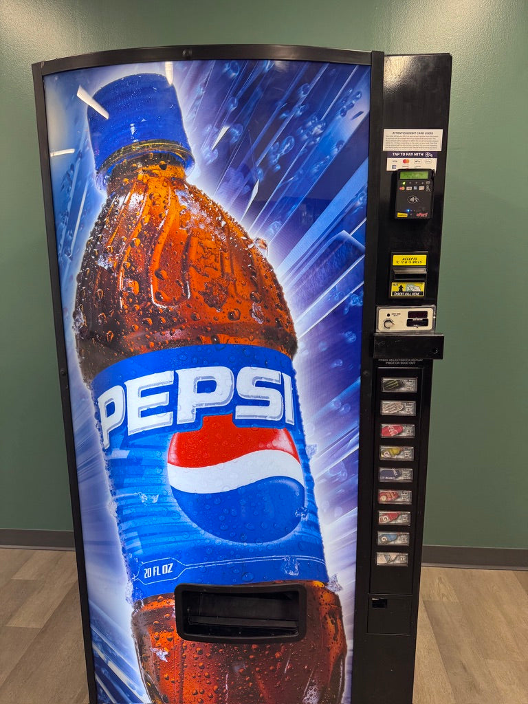 Free Beverage Vending Service Chicago & Suburbs | Cashless, Modern, 24/7 Restocking